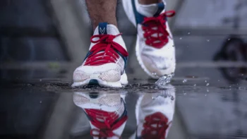 Tênis para Correr na Chuva: Como Escolher e Cuidar